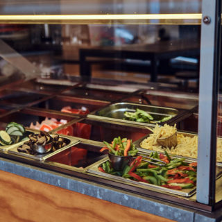 Nadstawka sałatkowa nablatowa na barze